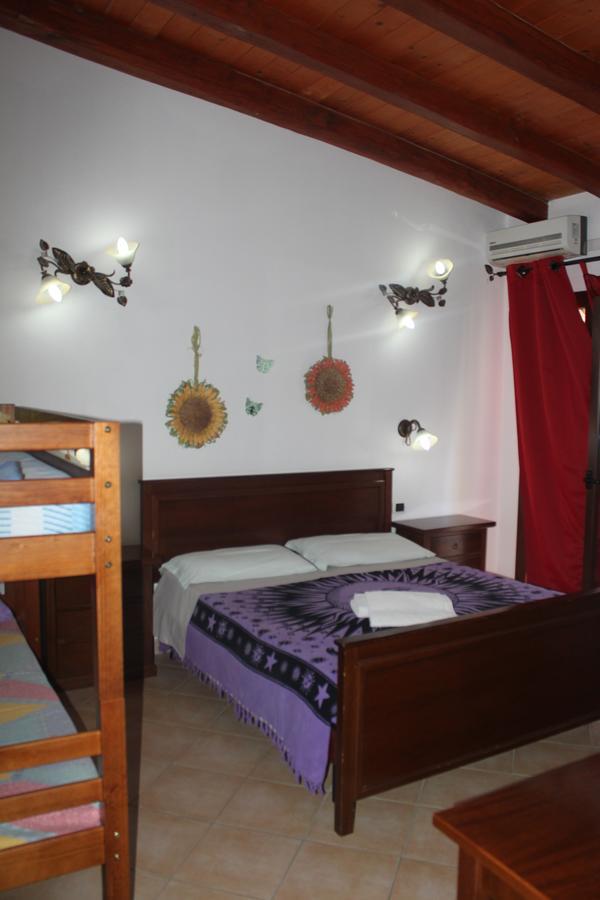 B&B Sotto Le Stelle Vacanze Bari Sardo Exterior foto